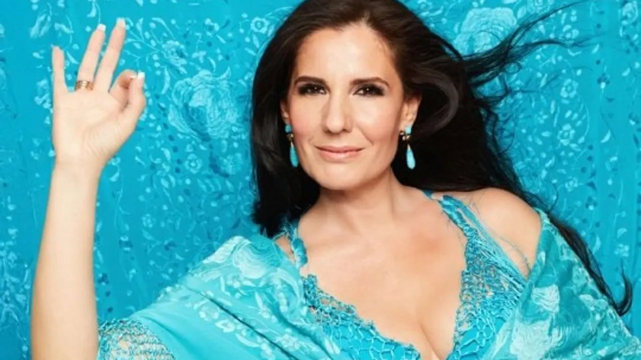 Diana Navarro (Campos Elíseos)