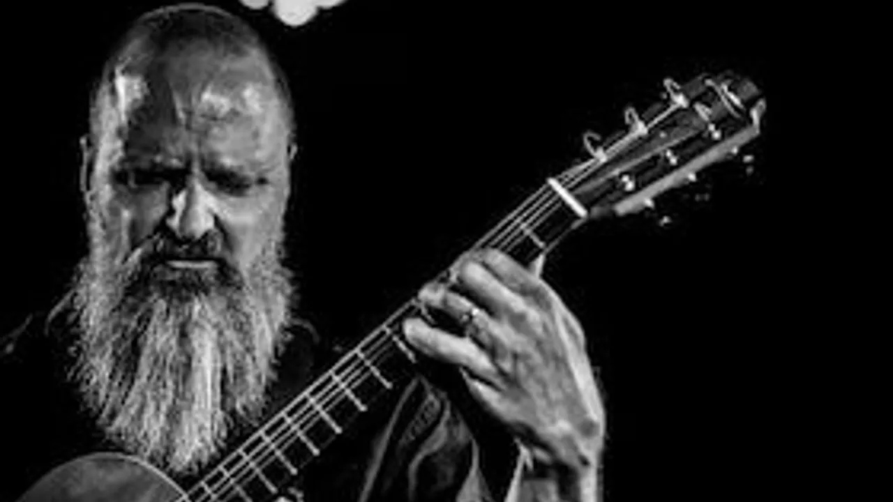 Interim-Gitarre Solo - Jeff Aug auf Europatournee in Görlitz