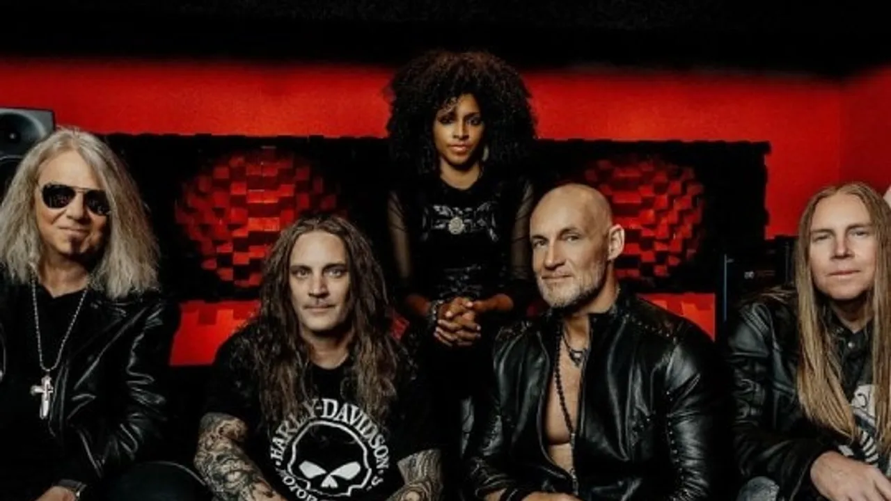 PRIMAL FEAR