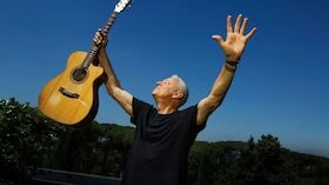 TOMMY EMMANUEL CGP - Living In The Light Tour