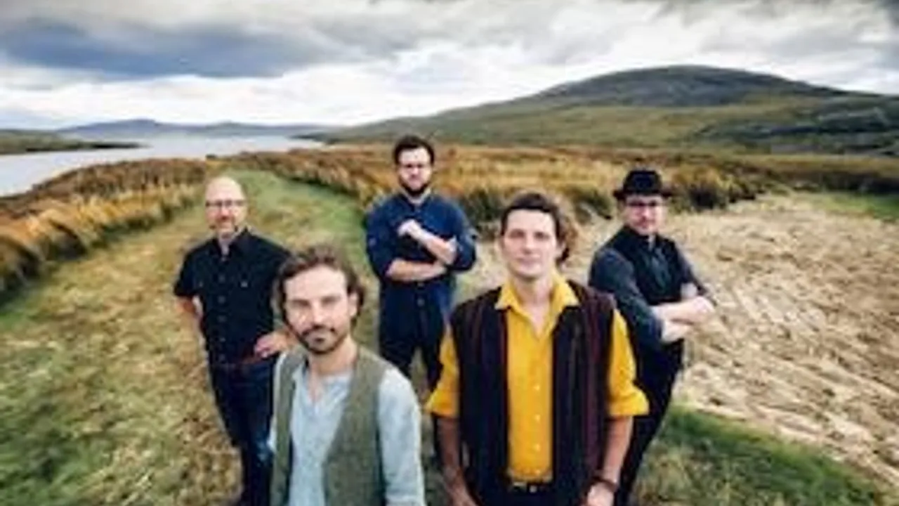 LUAS - Celtic Folk Fusion