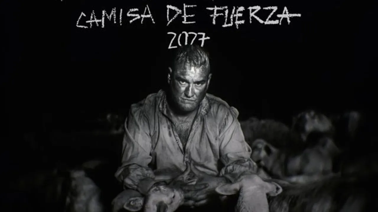 Kase. O "Camisa de Fuerza" - Zaragoza