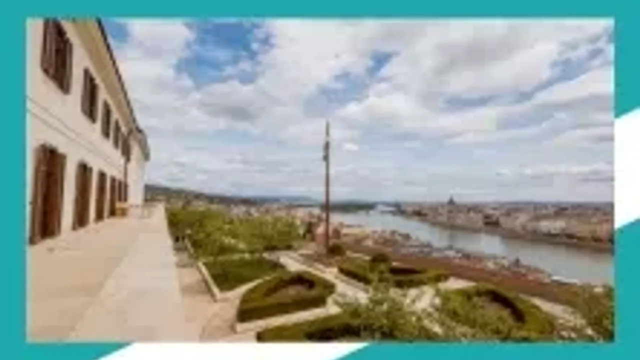 Buda Castle Walk Including Former PM’s Office - Unmatched Access & Stunning Views