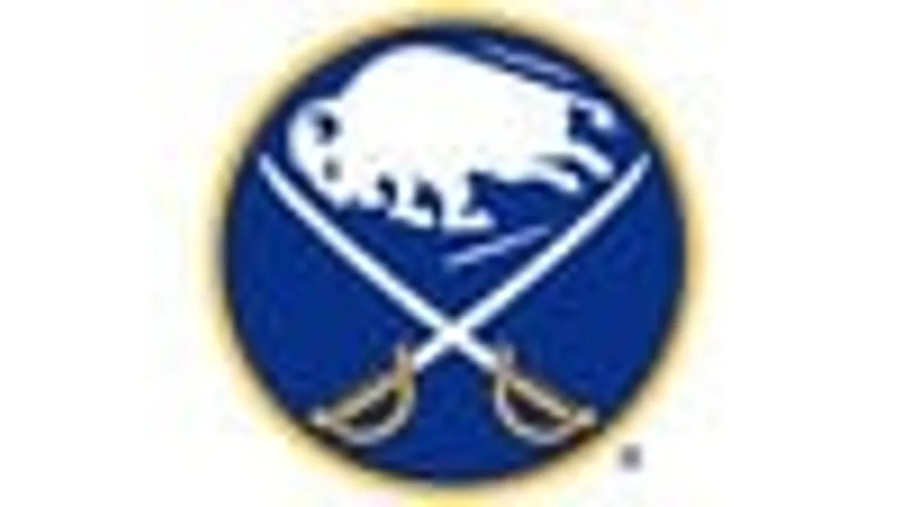 Buffalo Sabres v Chicago Blackhawks