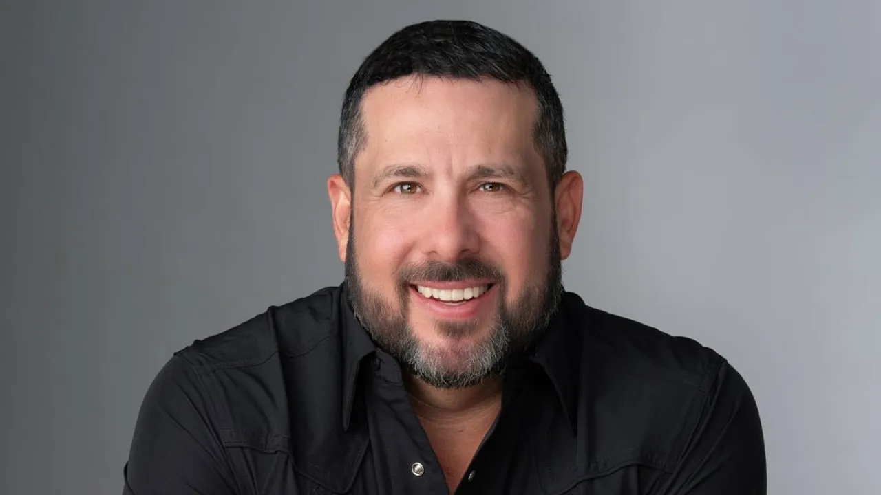 Steve Treviño Family Man Tour