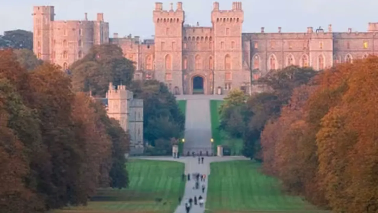 Windsor Castle, Stonehenge & Bath: Day Trip from London