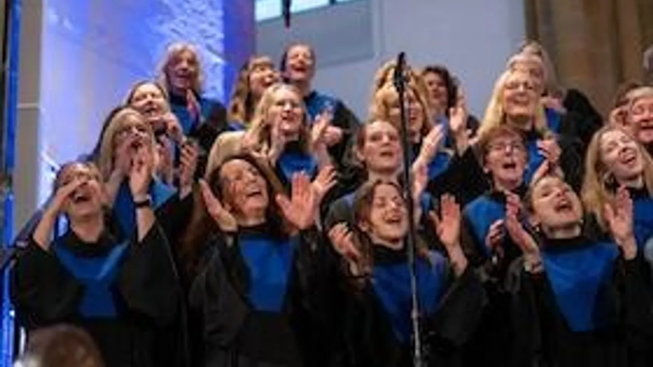 Gospelkonzert von Rejoice zu Gunsten des DRK im Kreis Gütersloh - Sing for Peace
