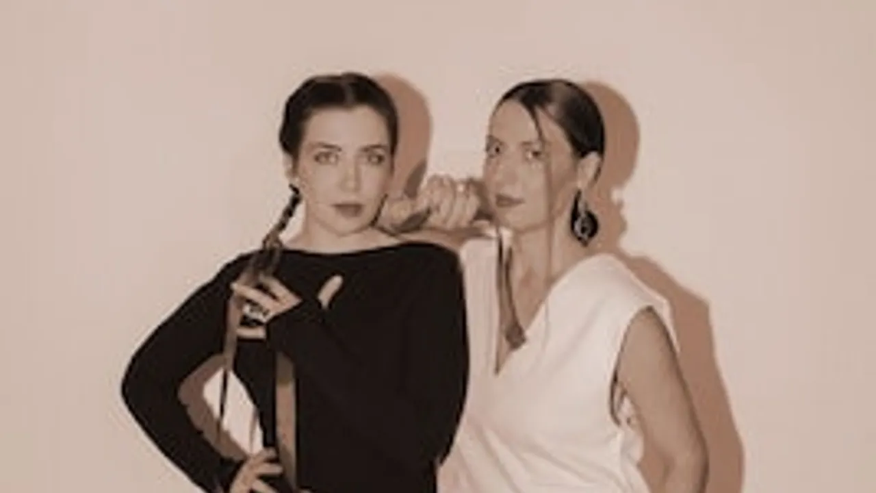 Tatiana Nova & Julia Perminova
