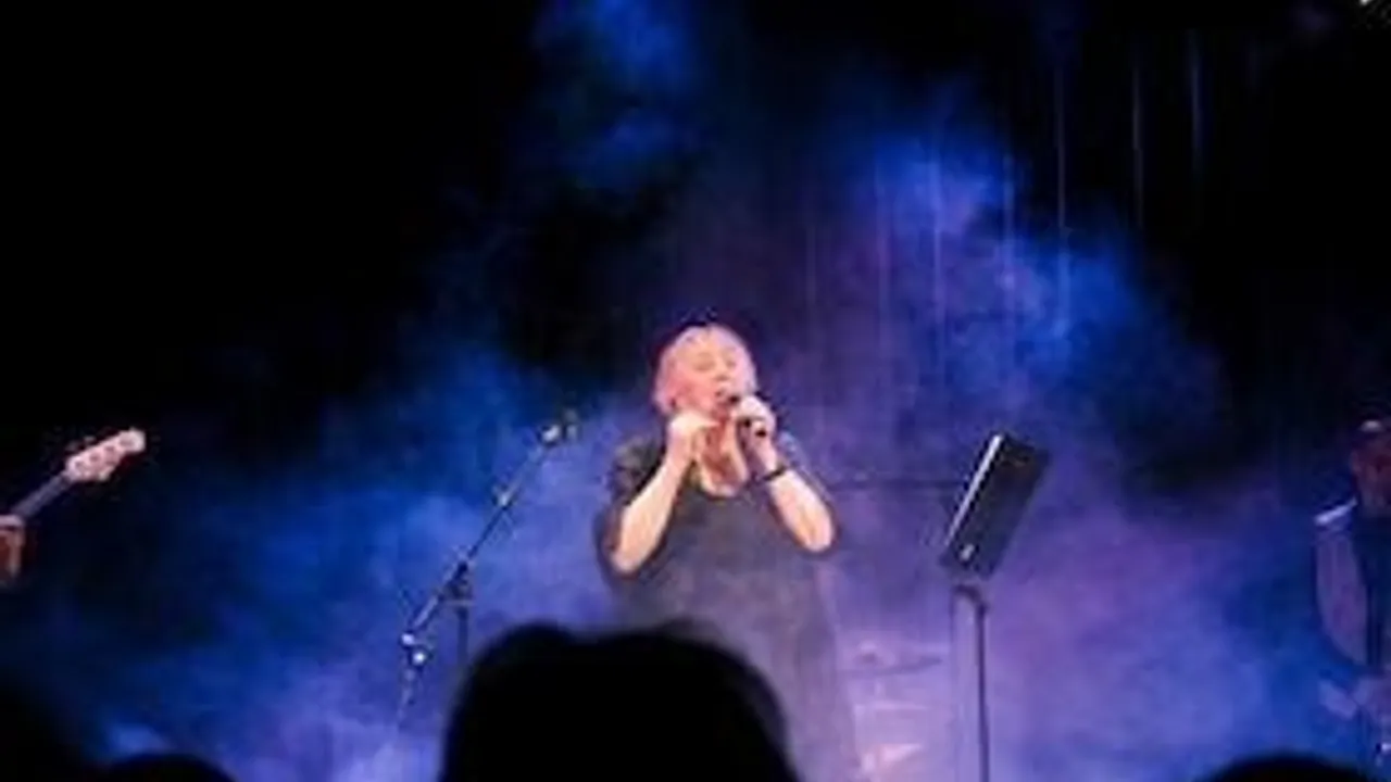 Ellen Esser & Band - Ein Abend mit deutschen & französischen Liedern