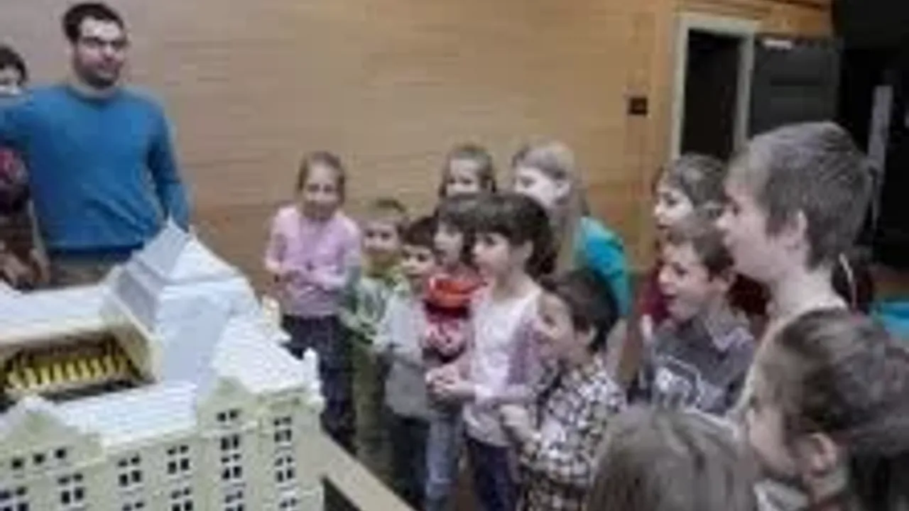 Zenelabirintus - épületlátogatás