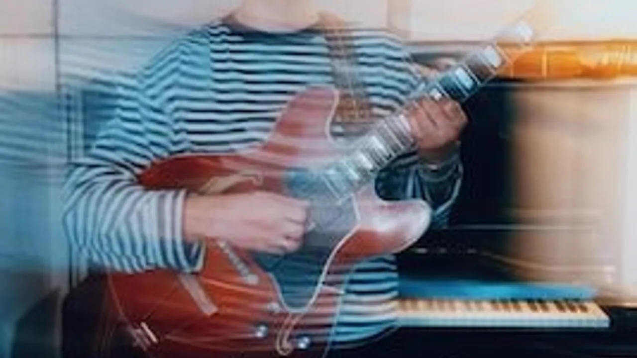 Mittwochskonzert | Luka Blau - Bisschen Beides - support: betty