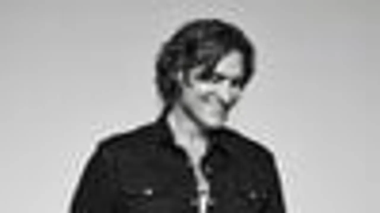 Joe Nichols w/ McKenzie Claire Knapps