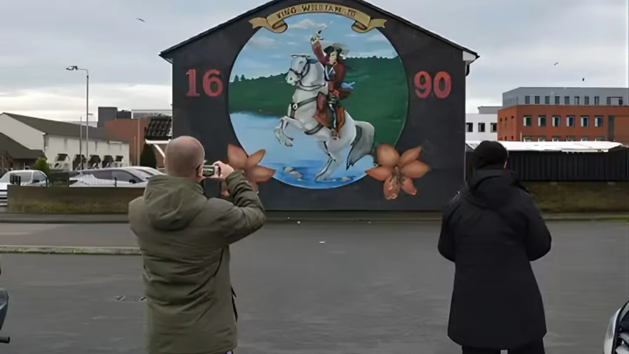 Private Belfast Black Taxi Tour