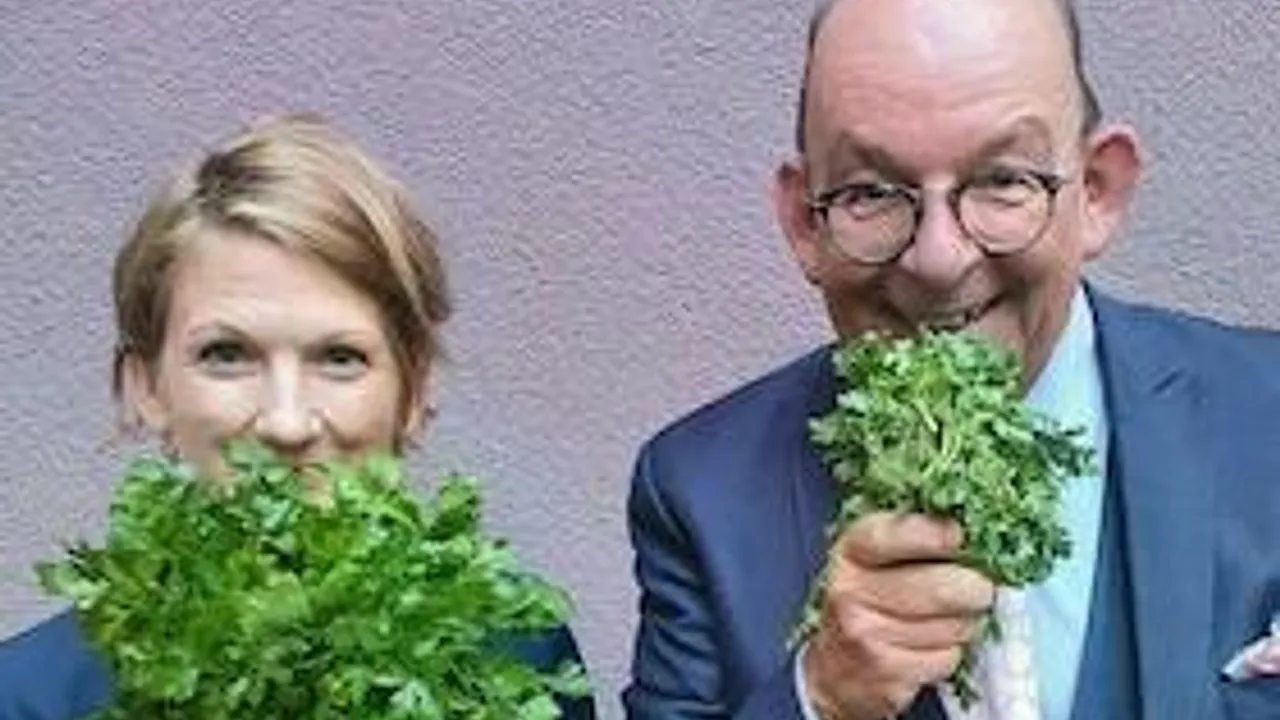 Kafka-Revue mit Anne-Dore Krohn und Denis Scheck