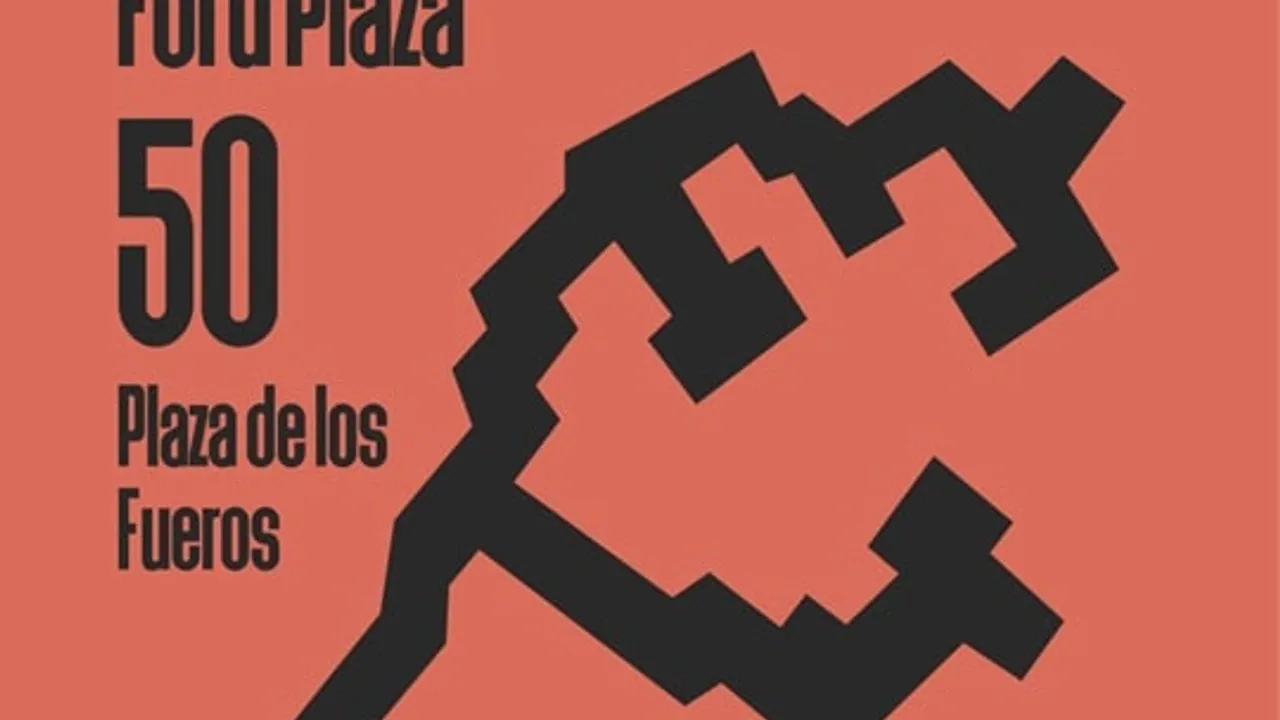 Exposición "50 aniversario de la Plaza de los Fueros"