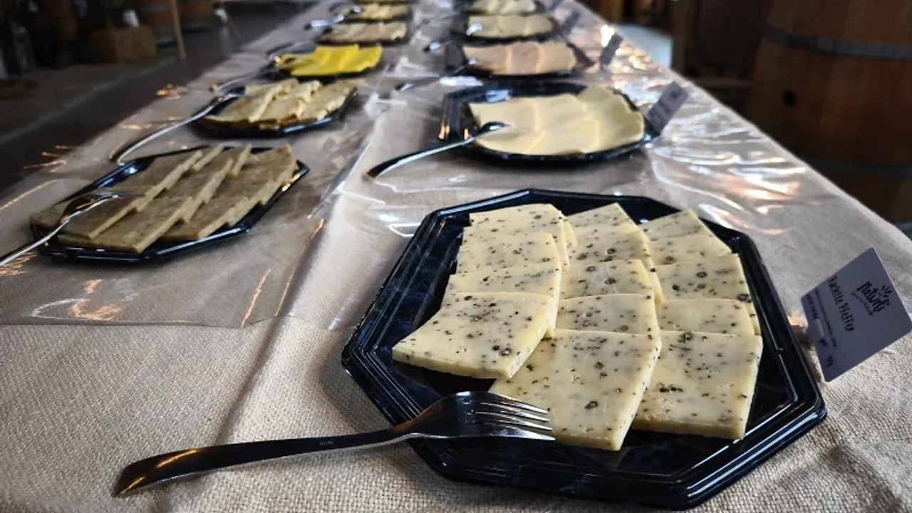 Raclette-Plausch in der natürli Alphütte