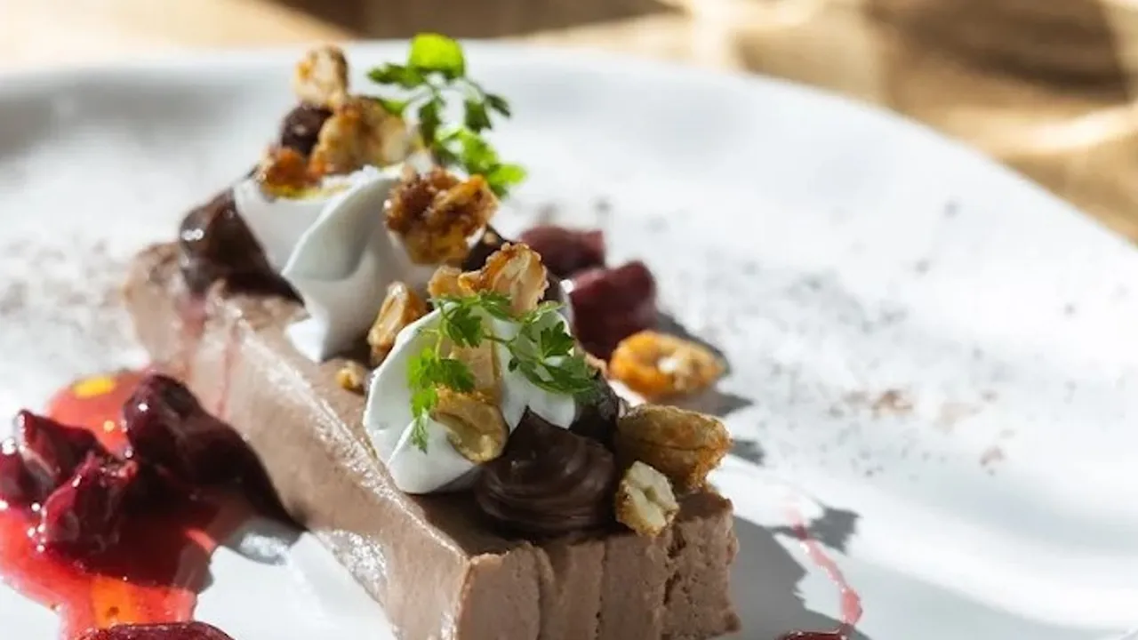 Szaletly borvacsora – a Michelin-ajánlott vendéglő modern magyaros fogásaival és válogatott boraival