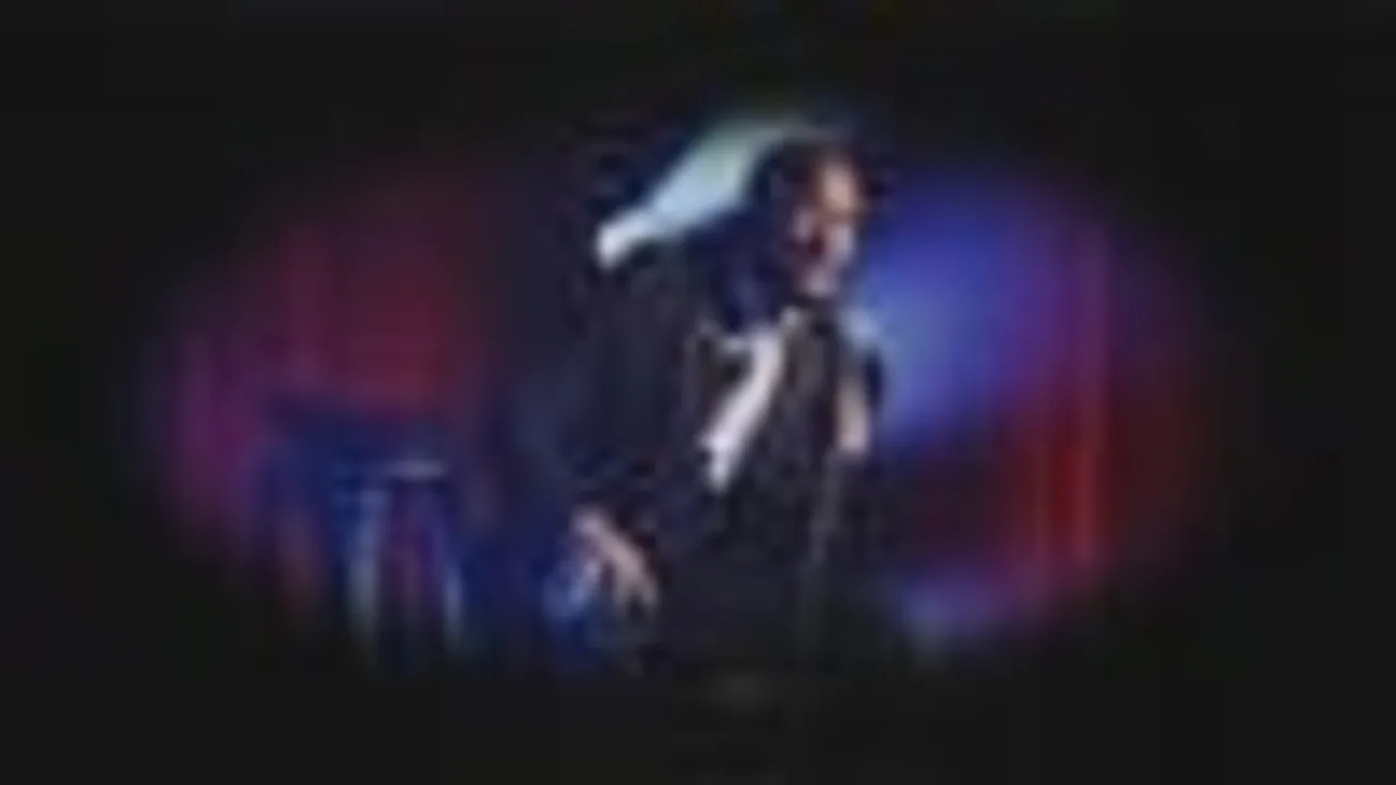 Ali Siddiq: The Custom Fit Tour