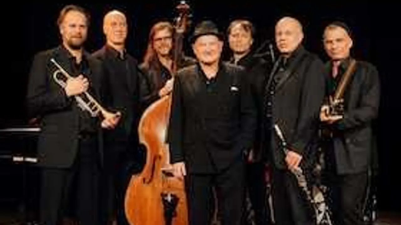 Je Chante - Klaußner swingt Charles Trenet - Burghart Klaußner & Band Chansons von Carles Trenet