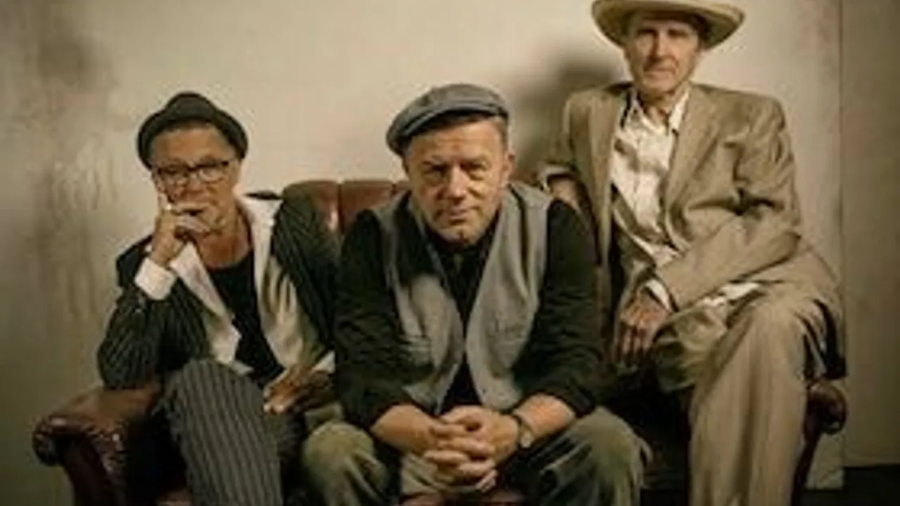 ELF  Eisbrenner - Lüül - Fischer Rodrian | Lyrischer Einspruch