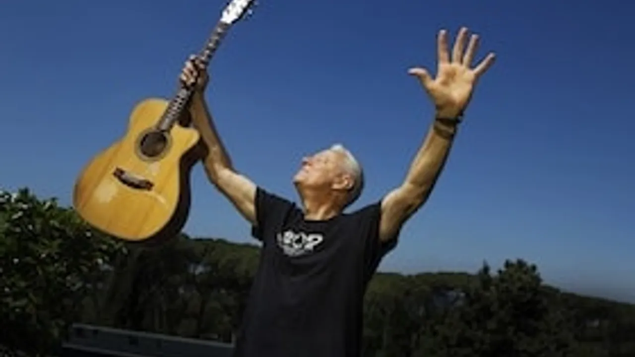 Tommy Emmanuel CGP - Living In The Light Tour