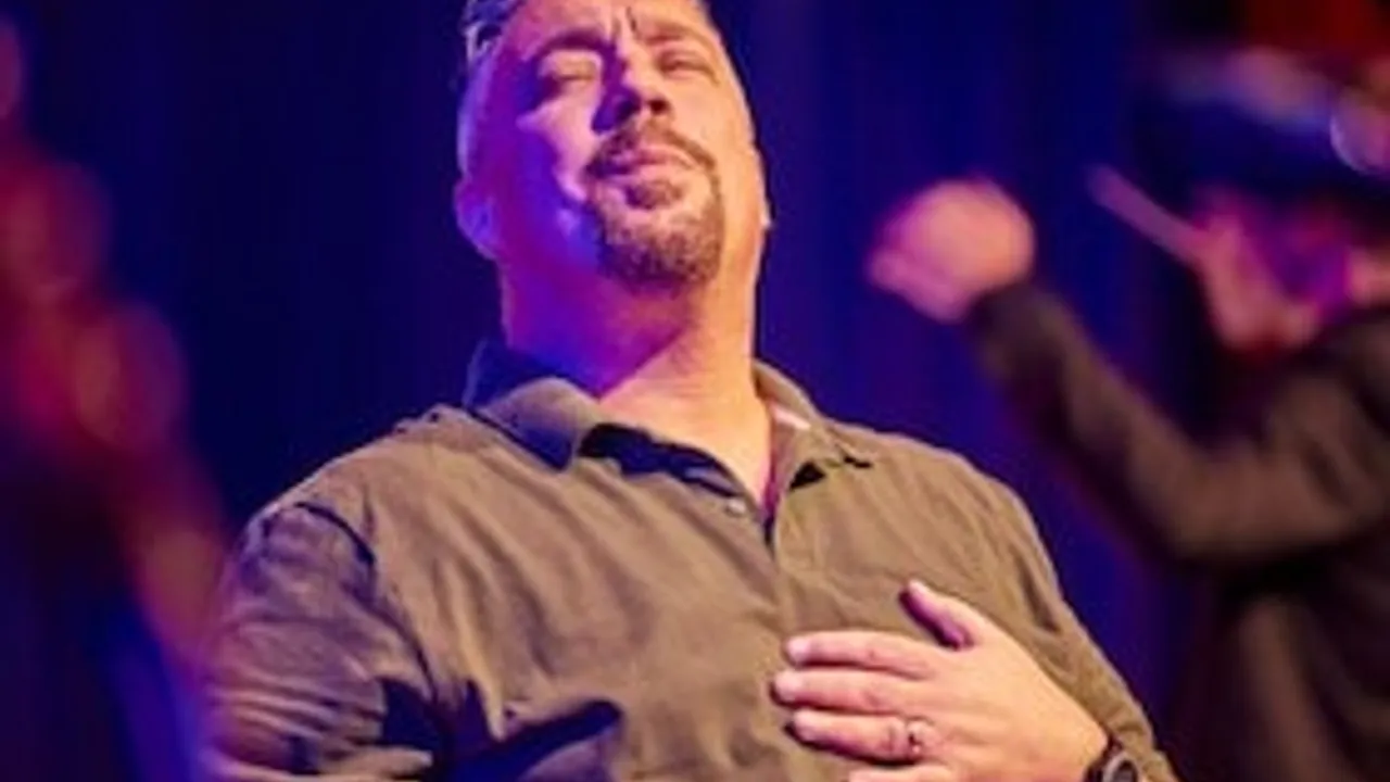 Buchi trifft… Eros Amaretti - Una notte italiana!