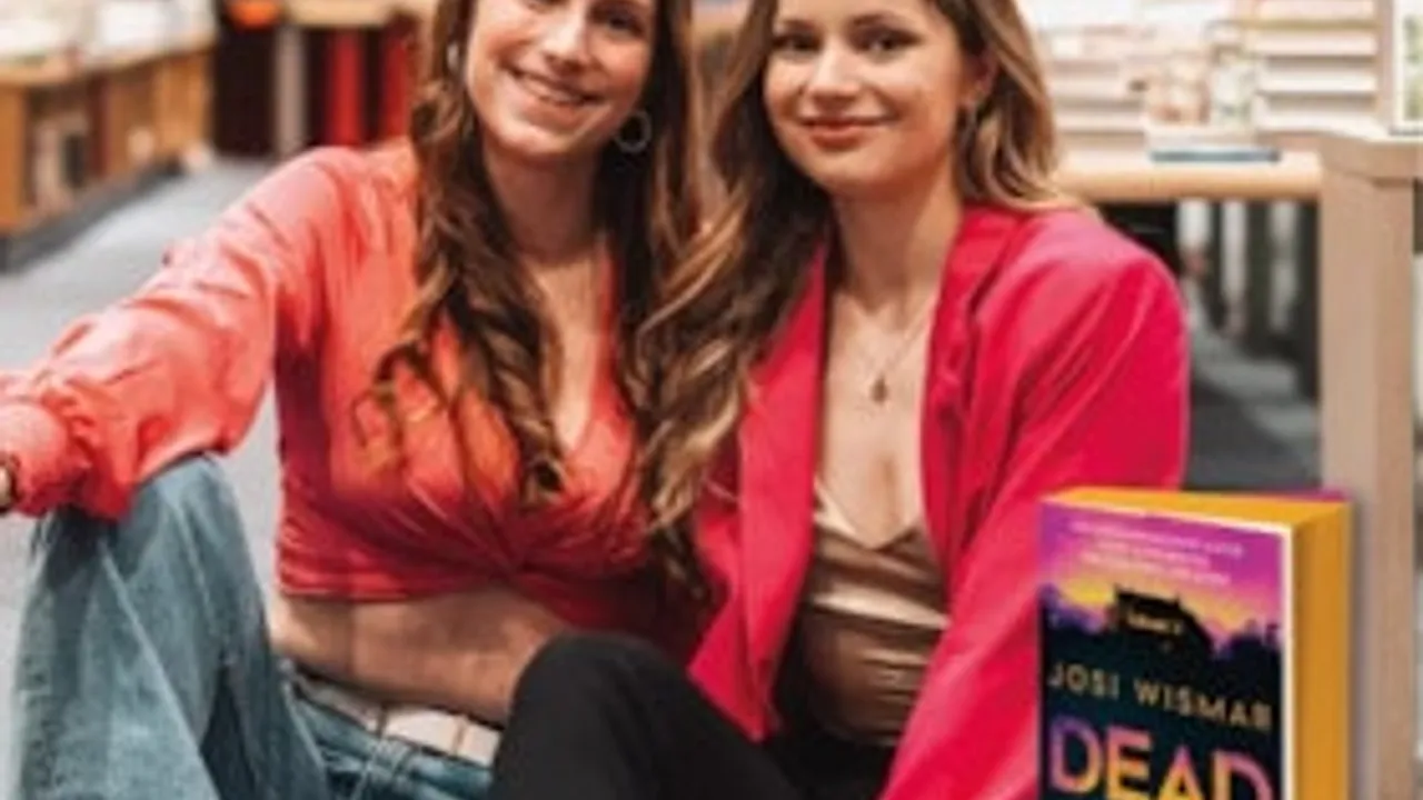 Live-Podcast #Ausgelesen mit Josi Wismar & Sarah Grund zu „Dead Air"