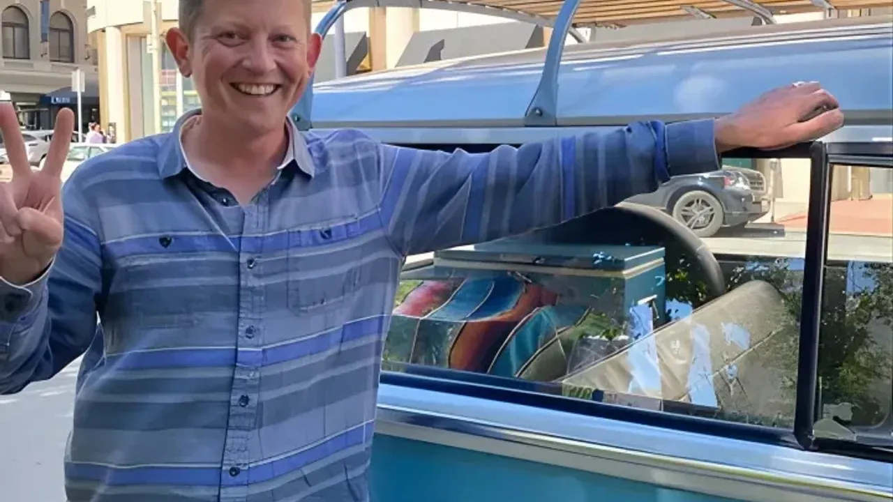 Vantigo - The Original San Francisco VW Bus Tour 