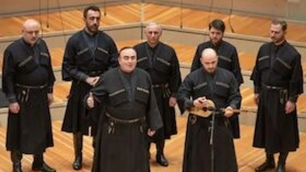 Georgische Stimmen zu Gast in der Thomaskirche Leipzig - Konzert zum 35. Jubiläum des adjarischen Staatschores Vokal Ensemble Batumi