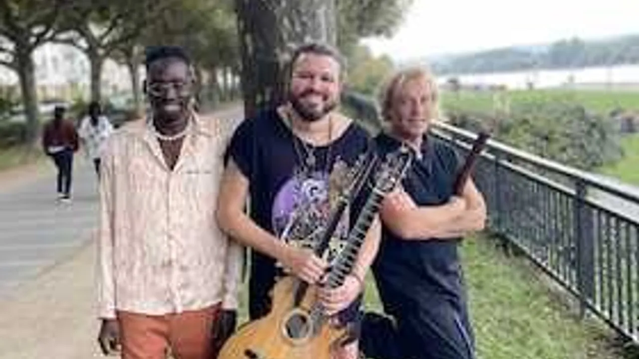 Tony Clark, Khadim Seck und Max Clouth - »Entelecheia«