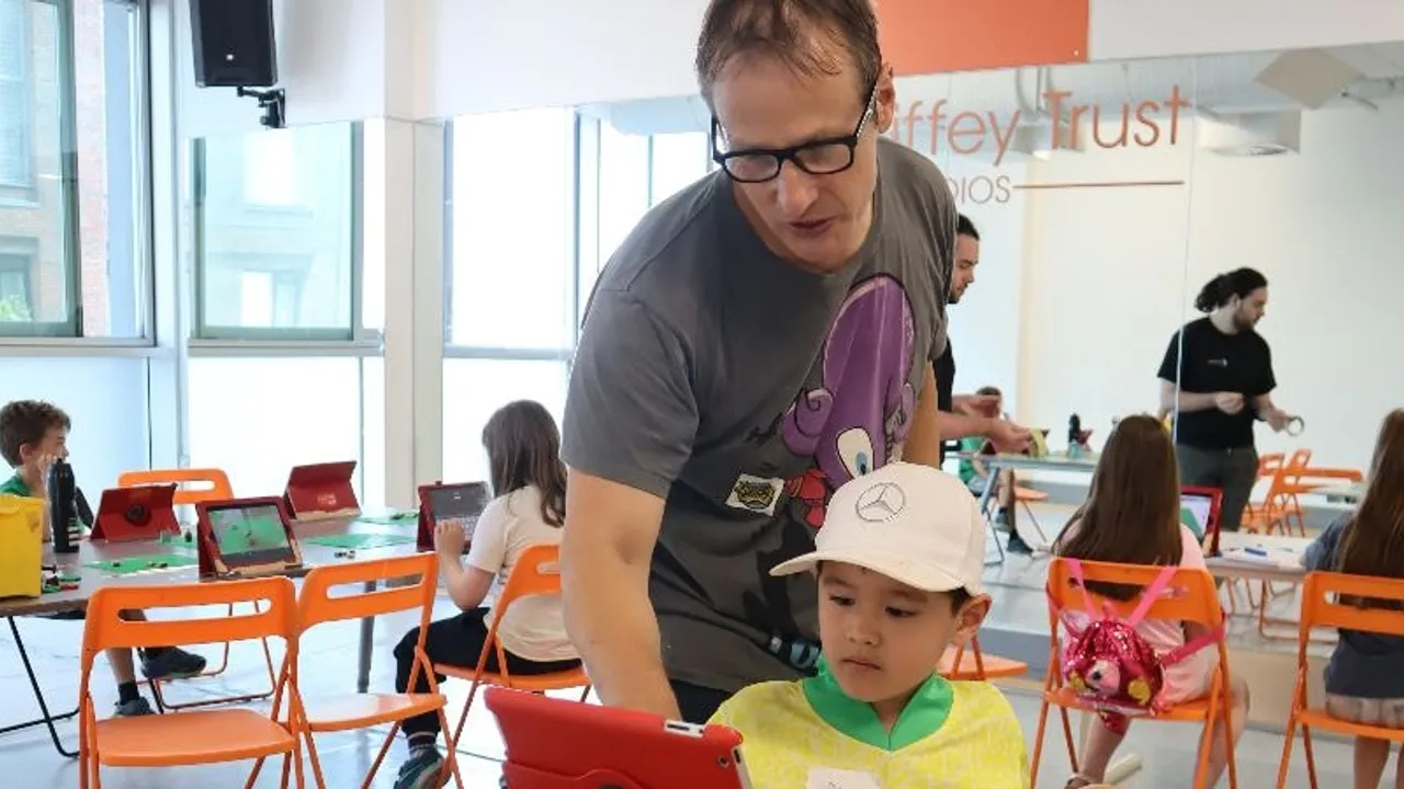 LEGO ANIMATION WORKSHOP (AGES: 7-12)