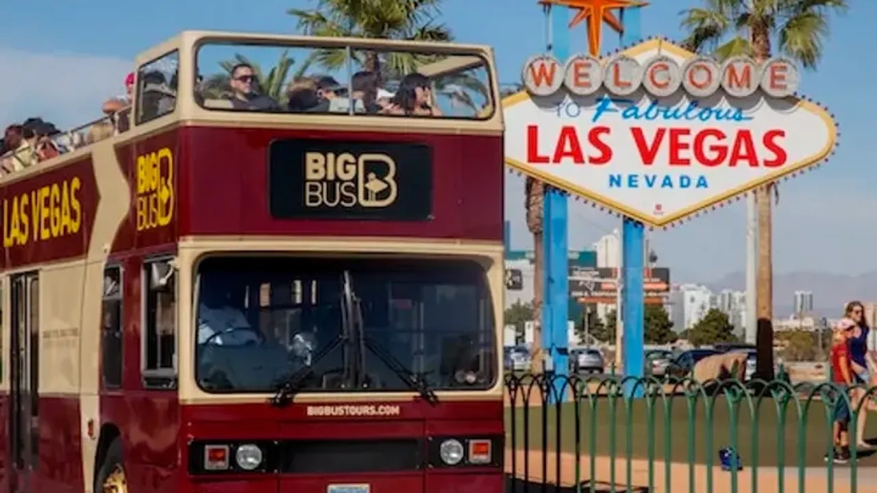 Big Bus Las Vegas: Hop-on Hop-off Bus Tour