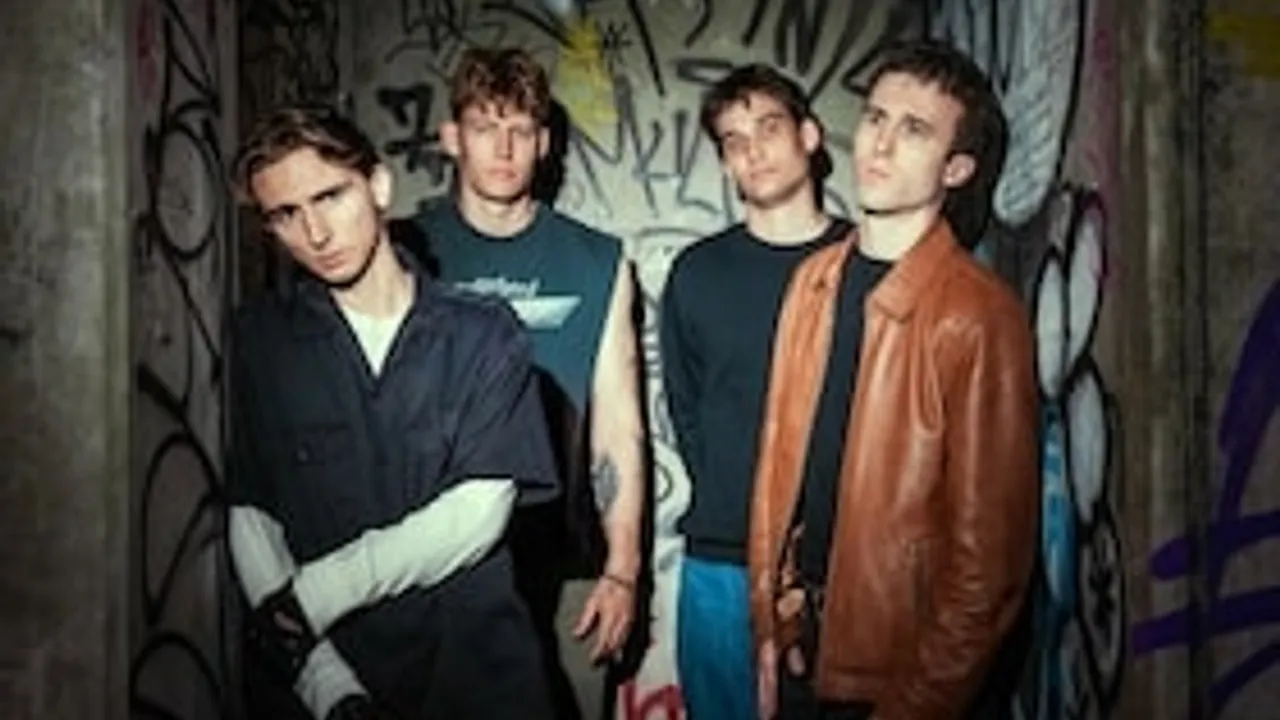 BLACK PONTIAC - Support: Sunfish