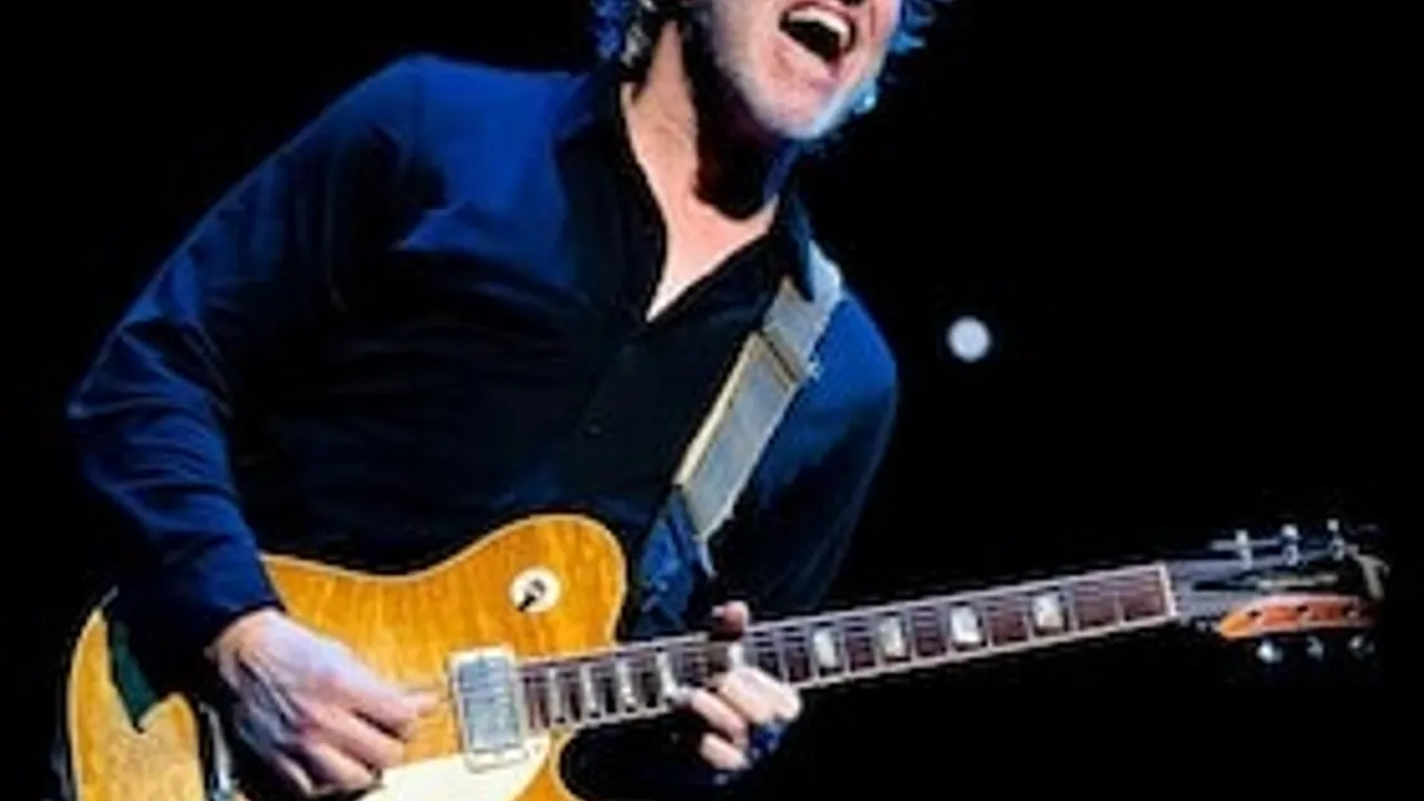 Buchi trifft… Alex Auer - Gitarrist & Songwriter