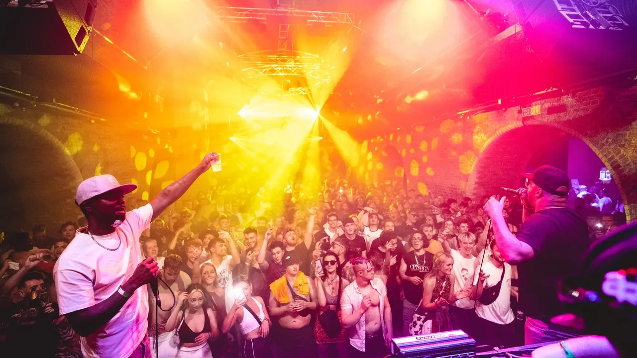FREE TICKETS + FREE DRINK: WINTER 2026 – House & Disco ALL NIGHT LONG