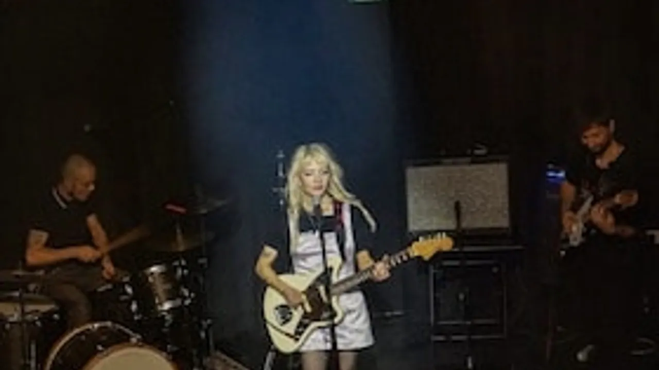 MAD KITTEN - (FR) – Indie-Punk-Noise