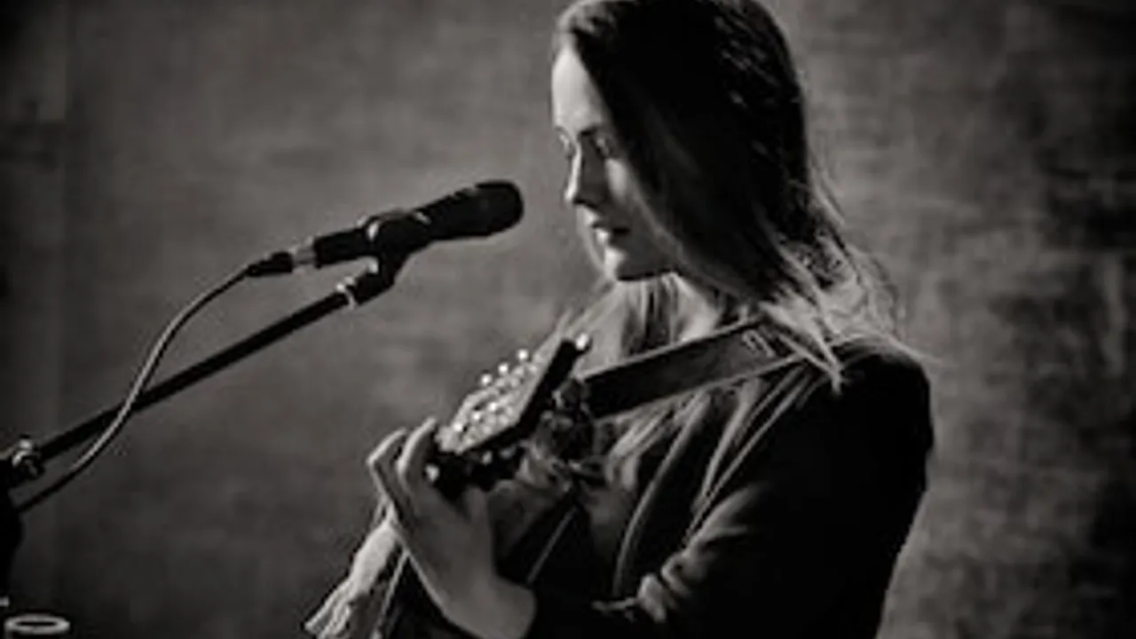 Gitarrenfestival Edersee: Sophie Chassée – Virtuosität trifft auf emotionale Klangpoesie