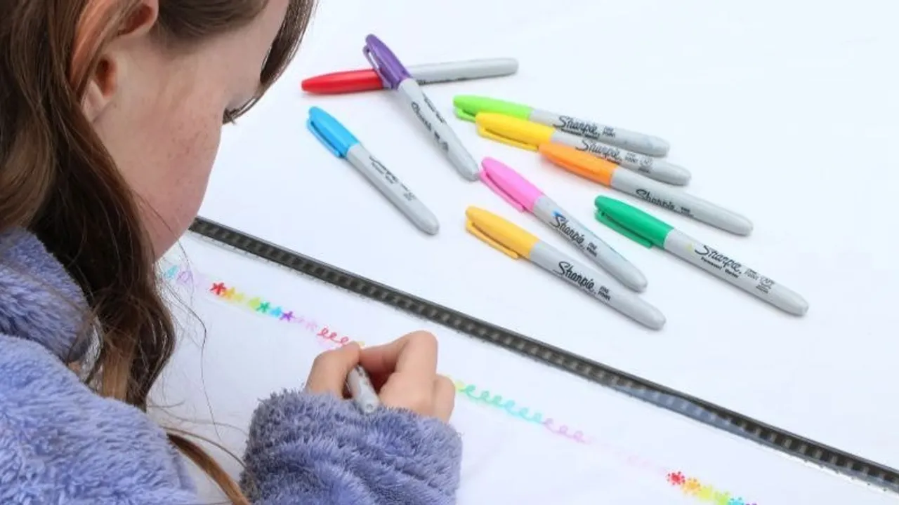 'DRAWING ON FILM' CAMERALESS ANIMATION WORKSHOP (AGES: 7-12)