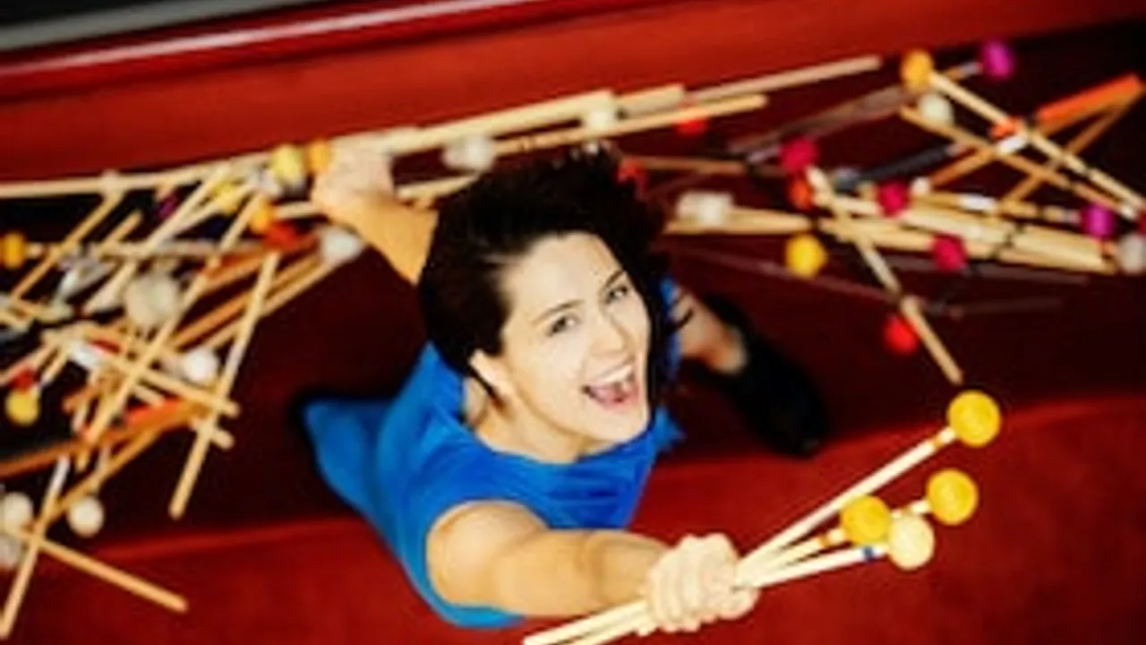 Vivi Vassileva (Percussion)