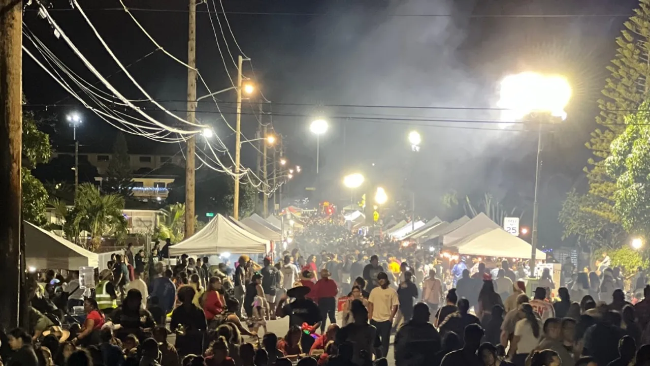 Christmas On The Avenue 2026
