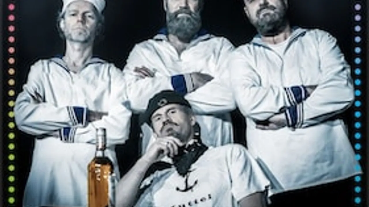 "Fuffzehn Mann auf des toten Manns Kiste" - Eine stürmische ShantyComedySeefahrt