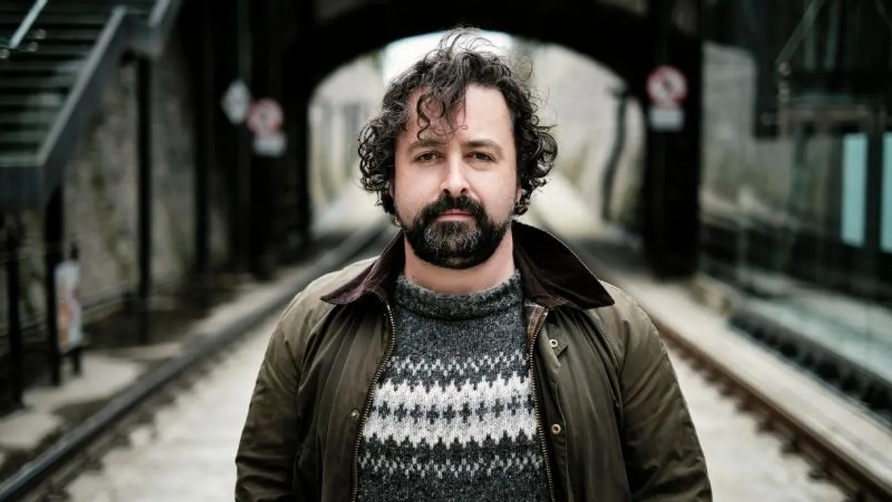 BARRY KERR