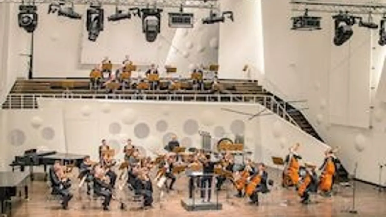 SINFONIETTA DRESDEN - Klingende Metropolen - Musik aus Oslo
