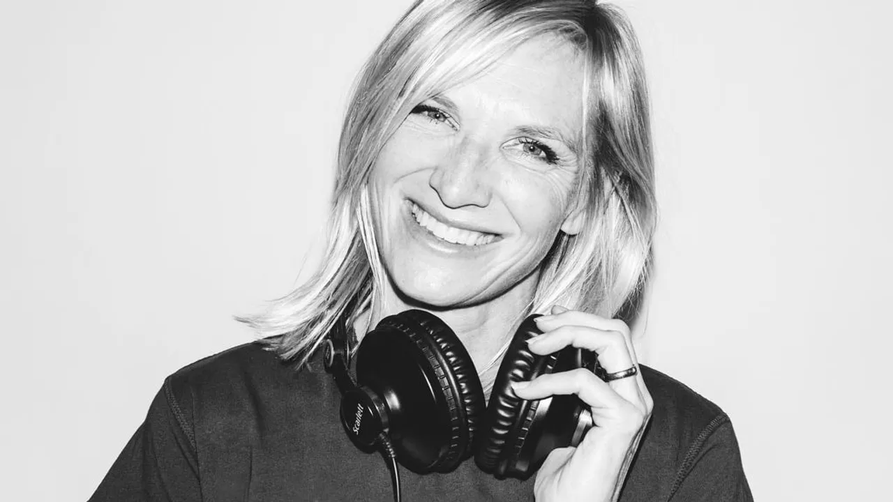 Jo Whiley's 90s Anthems