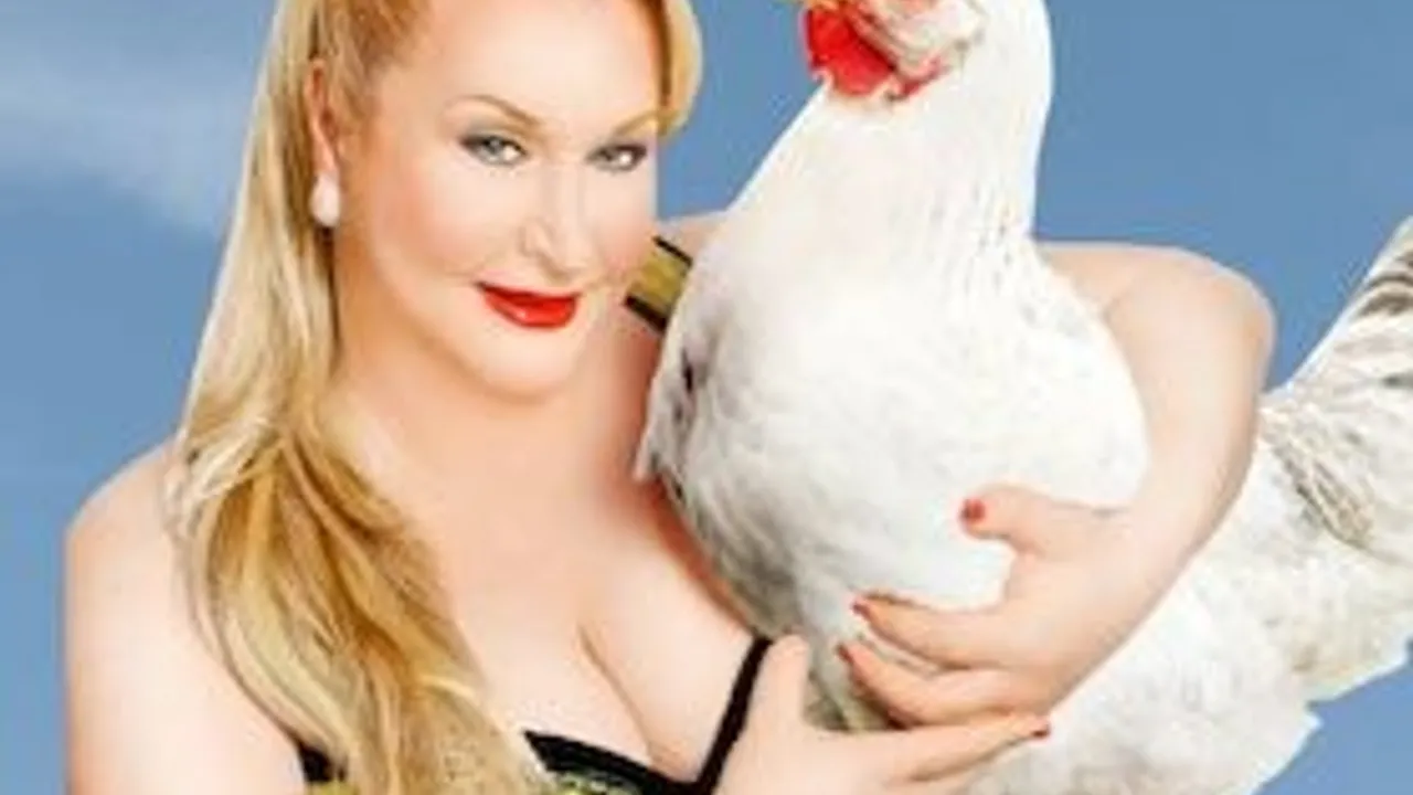 Daphne de Luxe - "Artgerecht - Ein tierisch menschliches Programm"