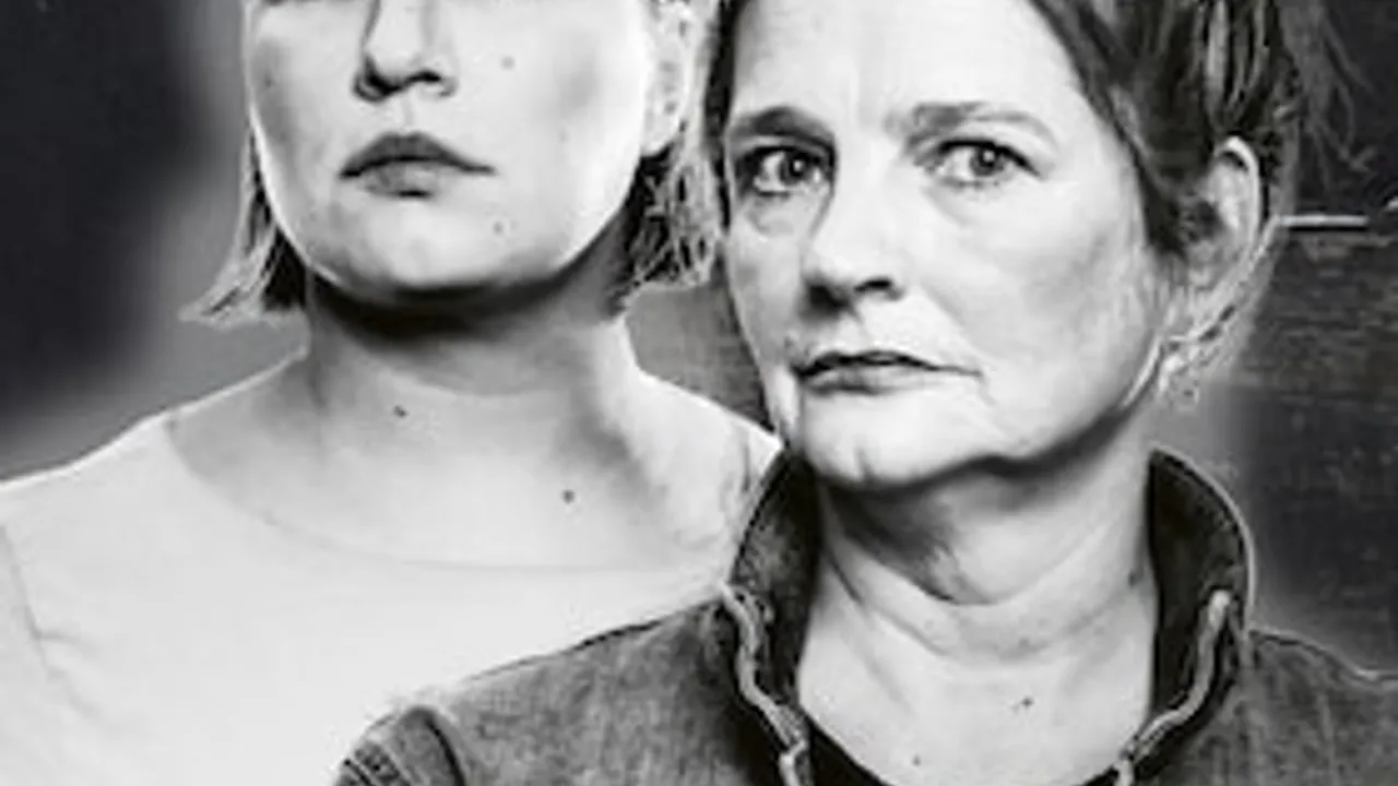 Muttersprache Mameloschn - Premiere - Schauspiel von Sasha Marianna Salzmann