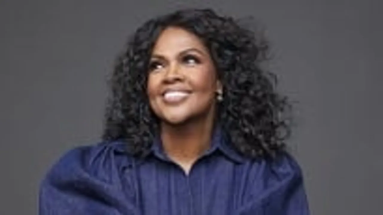 Christmas with CeCe Winans | Official Ticket + Hotel Packages