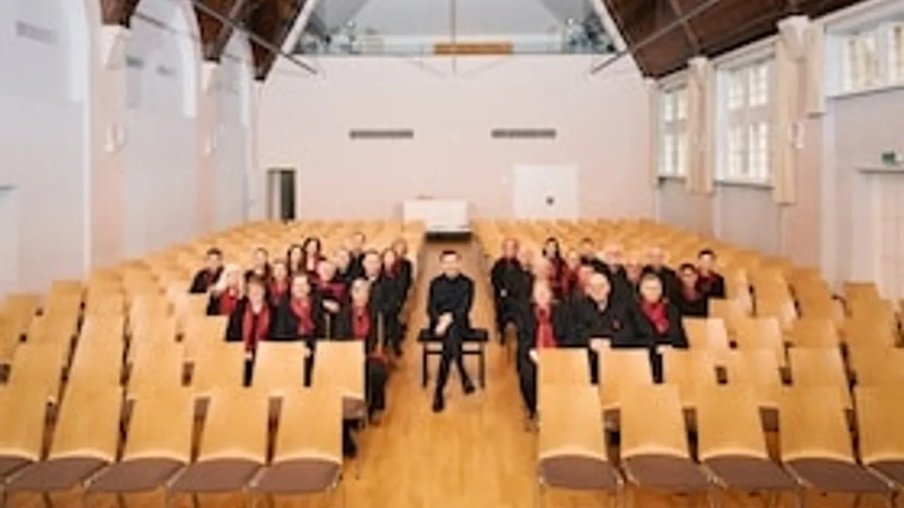 Ruhe finden - Musik für Chor und Orgel mit Illumination