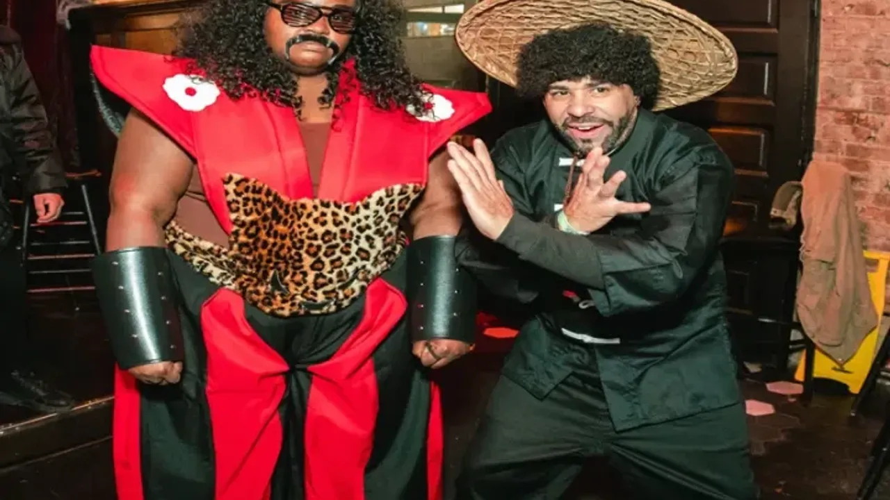 The Boos & Booze Chicago Friday & Saturday Halloween Bar Crawl | River North