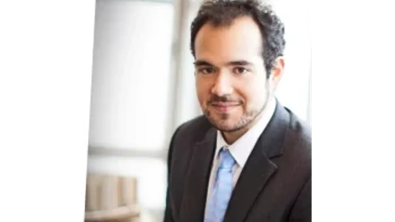 Dominic Armstrong, tenor